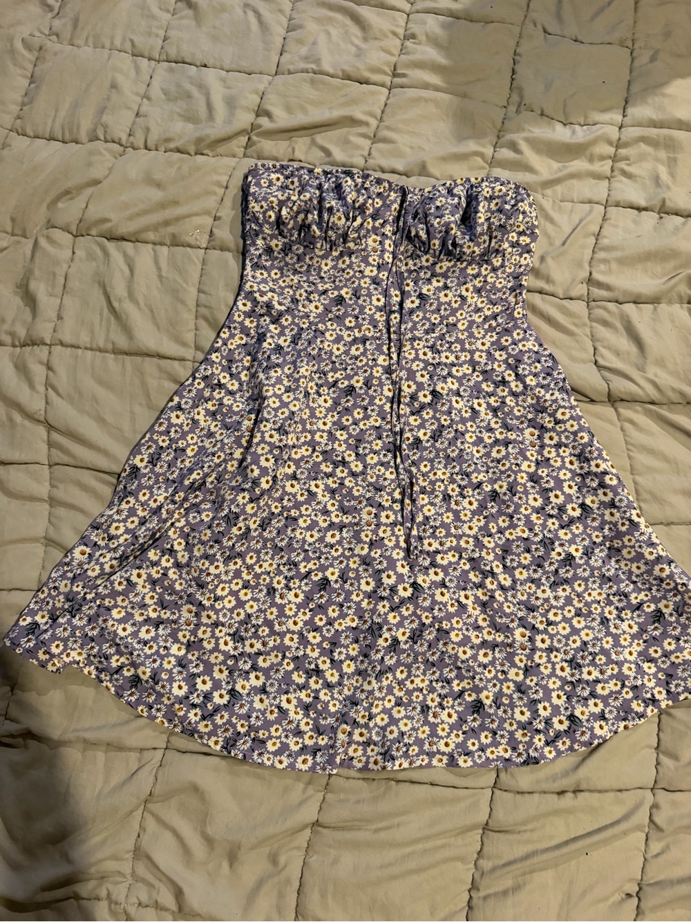 SHEIN Purple Floral Strapless Mini Dress with Cream Daisies